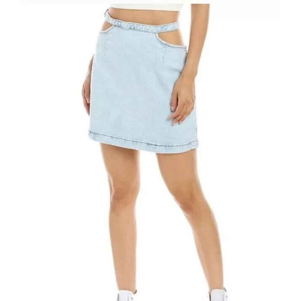 WE WORE WHAT CUT OUT DENIM MINI SKIRT Women's Size Small SUPER‎ LIGHT   NEW